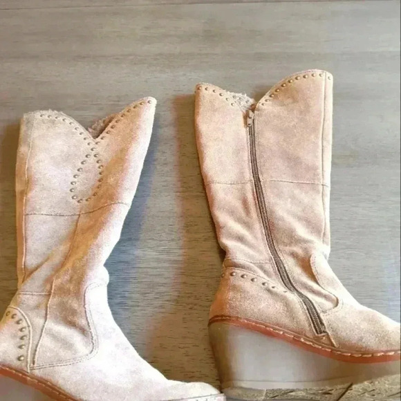 Bare Traps Leather Boots - Picture 1 of 3
